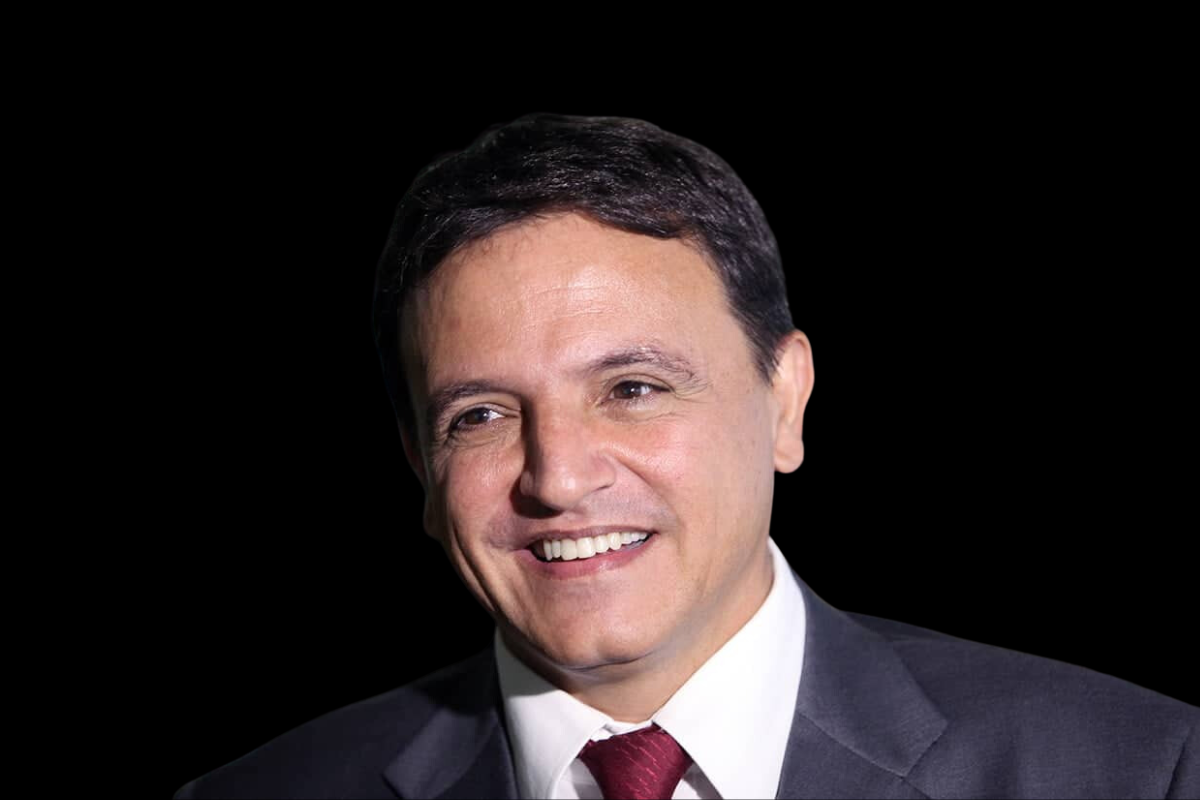 márcio bittar sorri